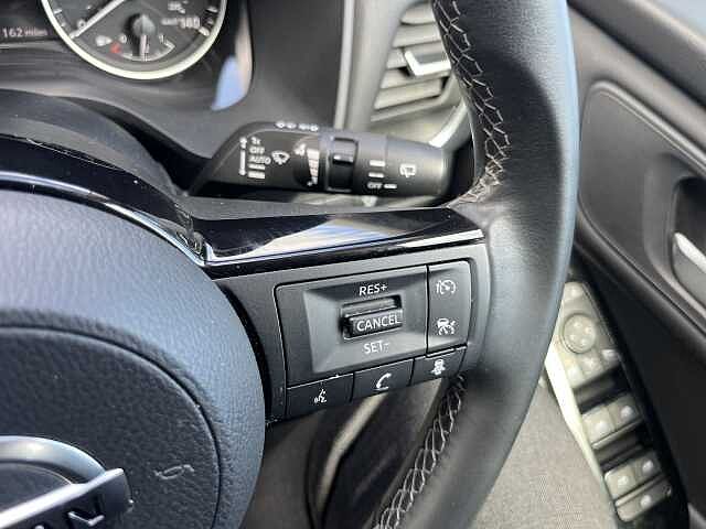 Nissan Qashqai 1.3 DiG-T MH Acenta Premium 5dr