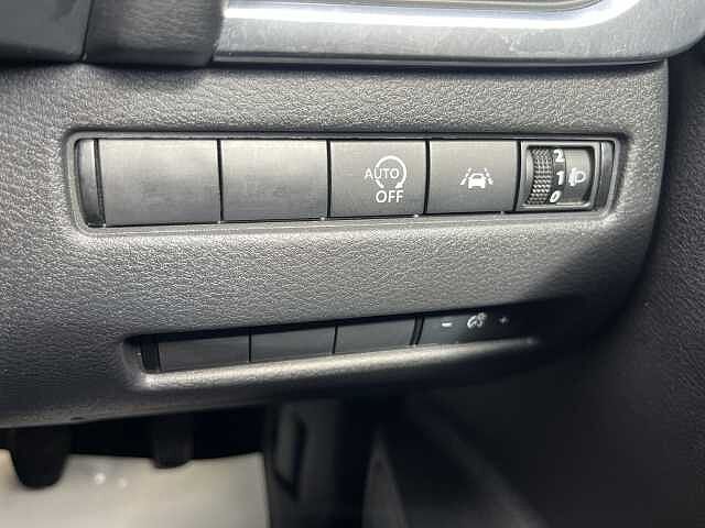 Nissan Qashqai 1.3 DiG-T MH Acenta Premium 5dr