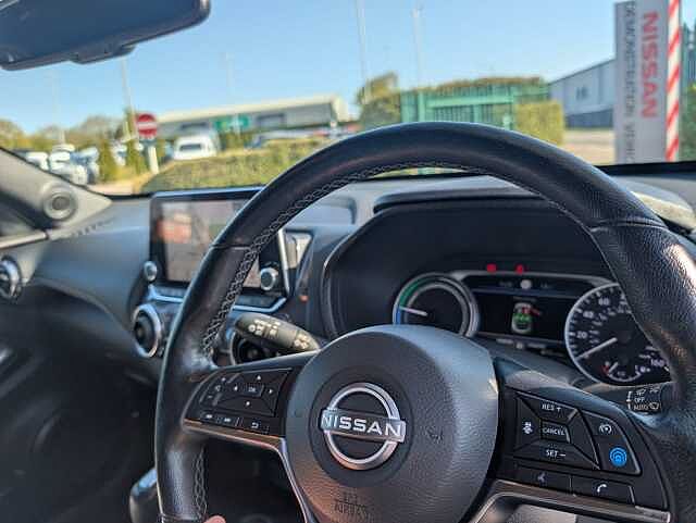 Nissan Juke 1.6 Hybrid Tekna 5dr Auto