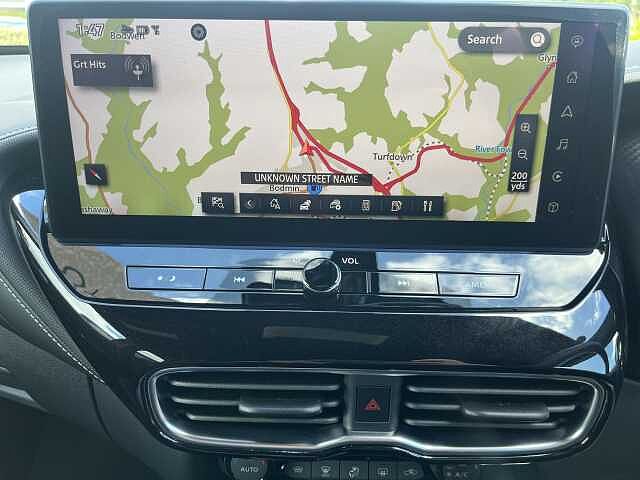 Nissan Juke 1.0 DiG-T Tekna 5dr DCT