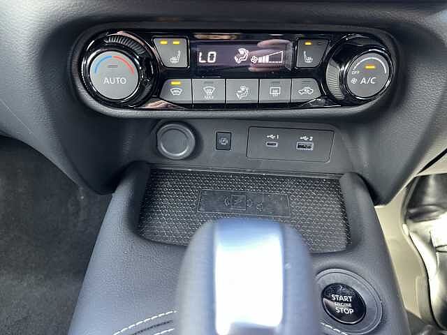 Nissan Juke 1.0 DiG-T Tekna 5dr DCT