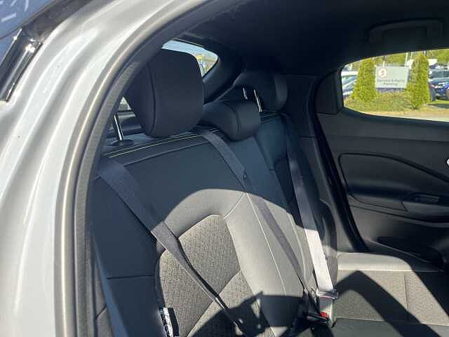 Nissan Juke 1.0 DiG-T 114 Kiiro 5dr